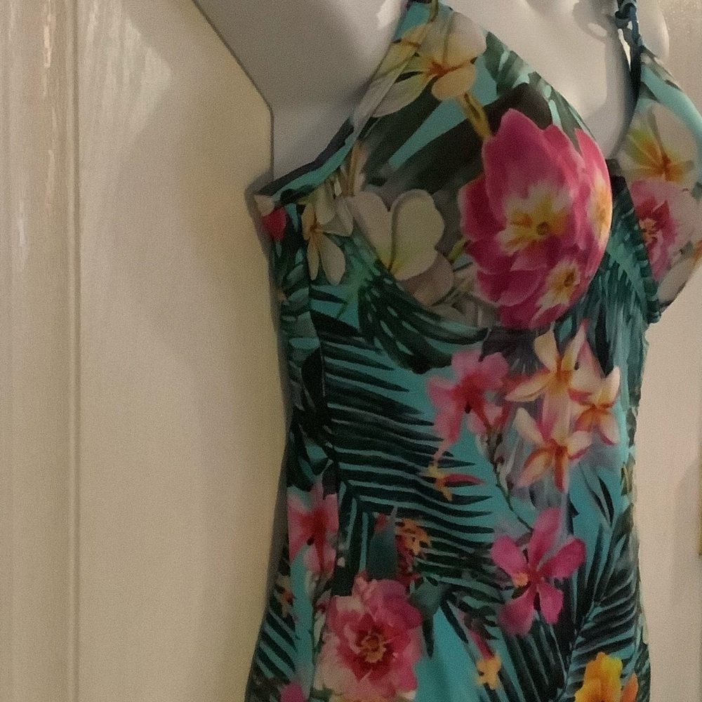 Amoena brand mastectomy bathing suit, floral print, Size 12, prosthetic options - Picture 6 of 8